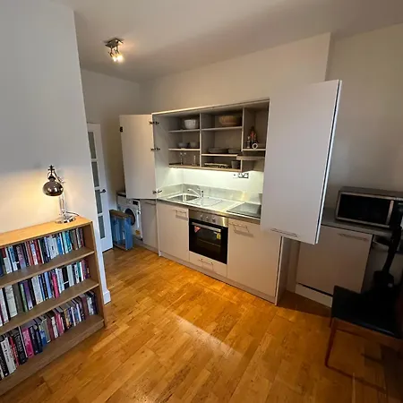 Double Bedroom With Shared Bathroom Stunning Location London Exterior photo